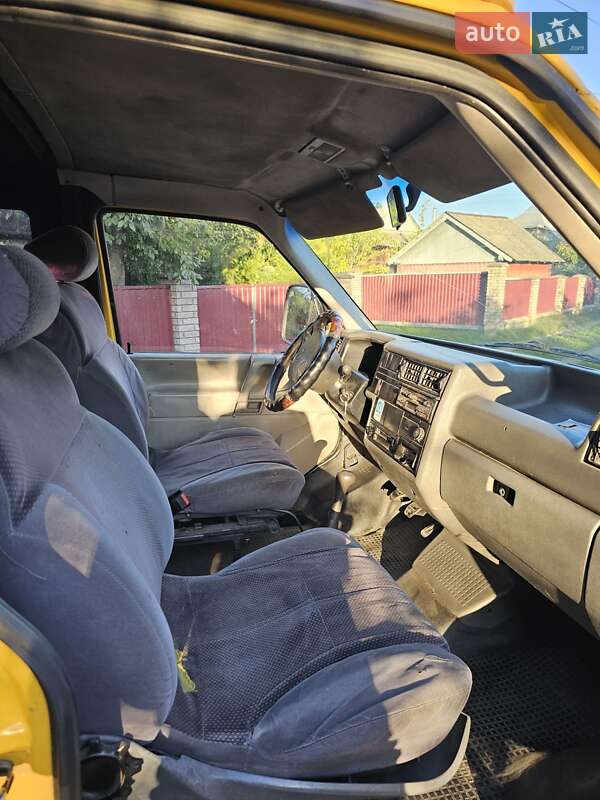 Минивэн Volkswagen Transporter 1997 в Кутах