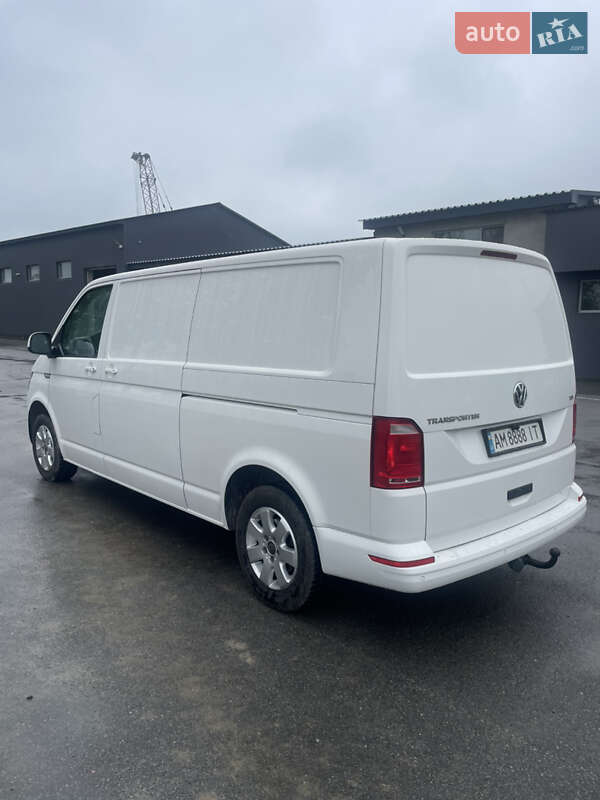 Грузовой фургон Volkswagen Transporter 2017 в Житомире
