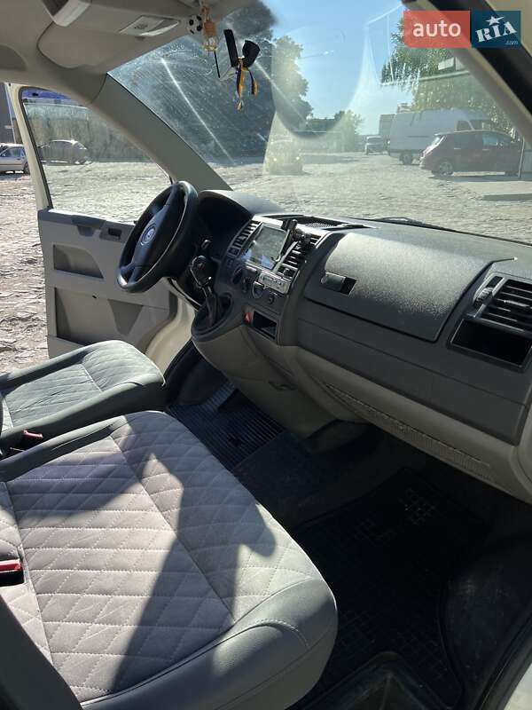 Минивэн Volkswagen Transporter 2007 в Каменец-Подольском