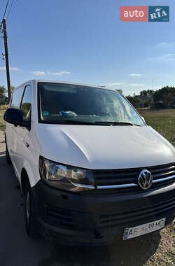 Грузовой фургон Volkswagen Transporter 2015 в Покровском