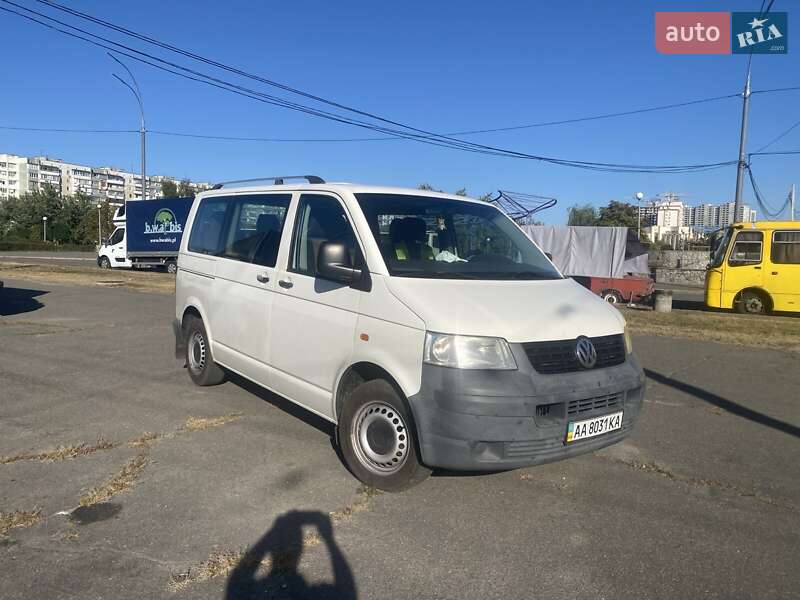Минивэн Volkswagen Transporter 2006 в Киеве