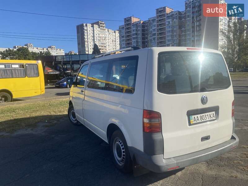 Минивэн Volkswagen Transporter 2006 в Киеве