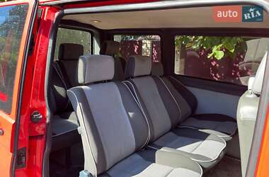 Минивэн Volkswagen Transporter 2004 в 