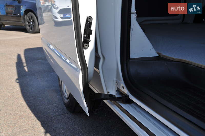 Грузовой фургон Volkswagen Transporter 2021 в Киеве