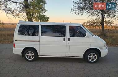 Минивэн Volkswagen Transporter 2000 в 