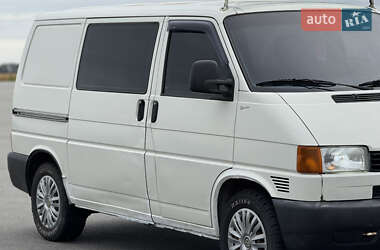 Минивэн Volkswagen Transporter 2001 в 