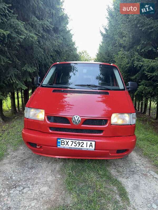 Минивэн Volkswagen Transporter 2001 в Косове