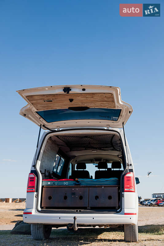 Минивэн Volkswagen Transporter 2016 в Николаеве