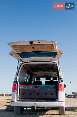 Минивэн Volkswagen Transporter 2016 в 
