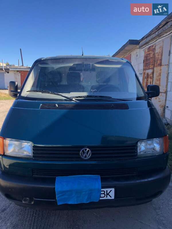 Грузовой фургон Volkswagen Transporter 1996 в Обухове