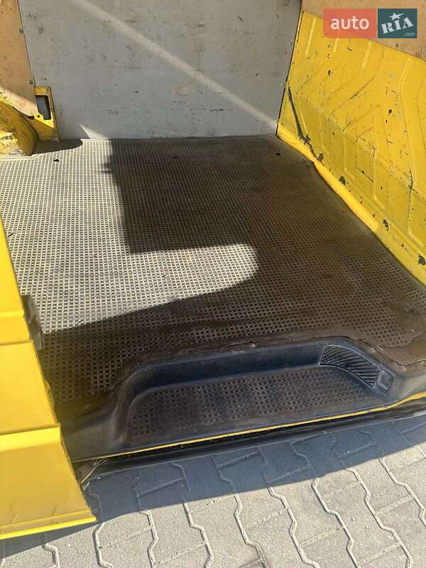 Грузовой фургон Volkswagen Transporter 1998 в Белогорье