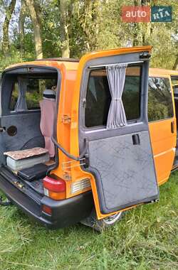 Минивэн Volkswagen Transporter 2002 в 