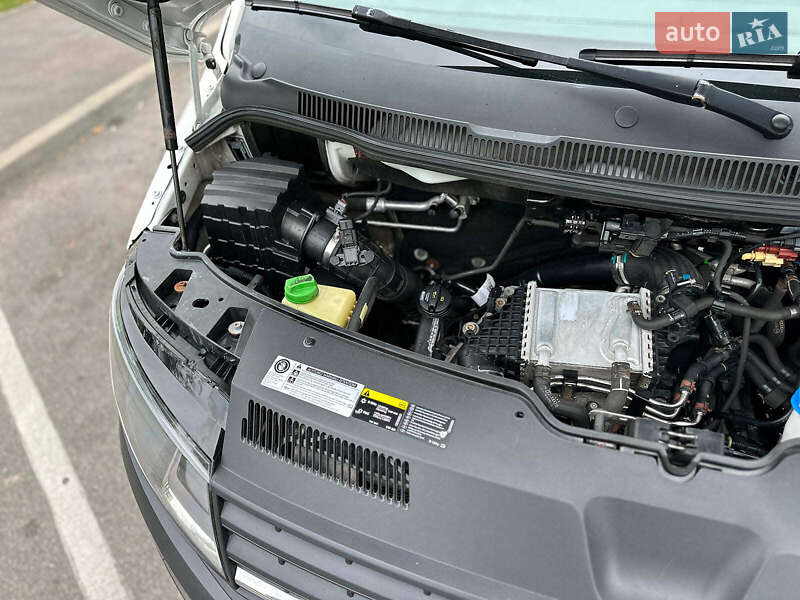Грузовой фургон Volkswagen Transporter 2016 в Виннице