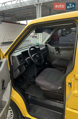 Минивэн Volkswagen Transporter 2001 в 
