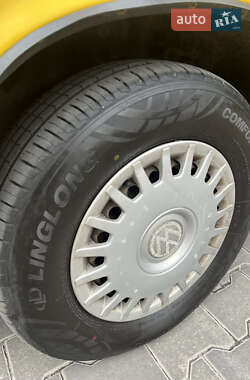 Минивэн Volkswagen Transporter 2001 в 