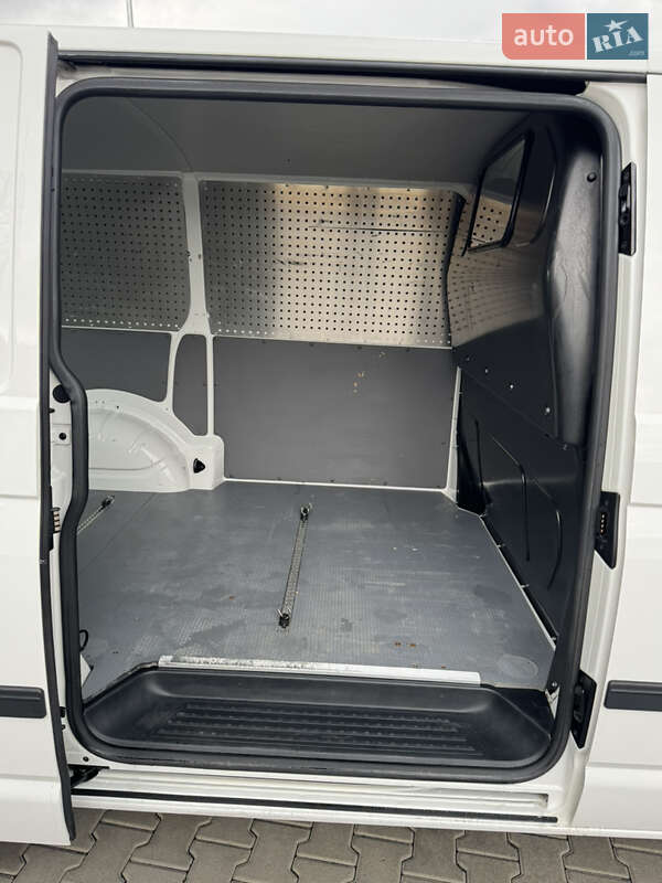 Грузовой фургон Volkswagen Transporter 2021 в Луцке