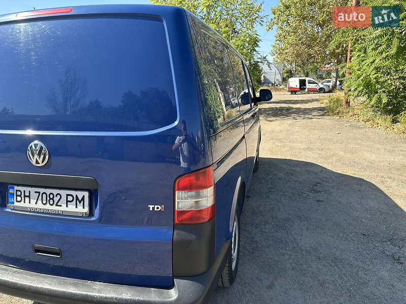 Вантажний фургон Volkswagen Transporter 2013 в Одесі фото 5 Вантажний фургон Volkswagen Transporter 2013 в Одесі