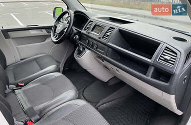 Минивэн Volkswagen Transporter 2016 в 