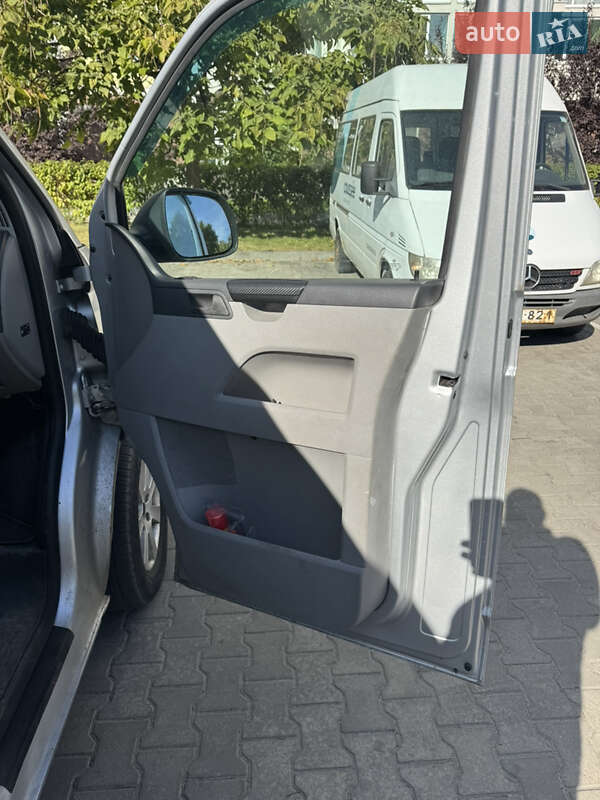 Мінівен Volkswagen Transporter 2009 в Броварах