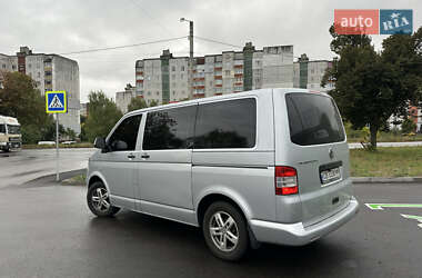 Минивэн Volkswagen Transporter 2010 в 