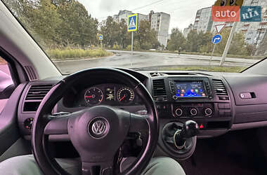 Минивэн Volkswagen Transporter 2010 в 