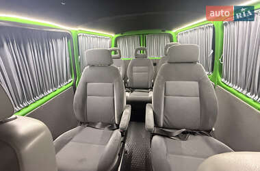 Минивэн Volkswagen Transporter 2009 в 
