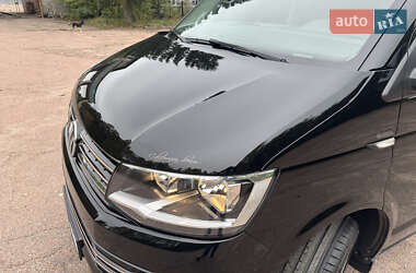Минивэн Volkswagen Transporter 2019 в 