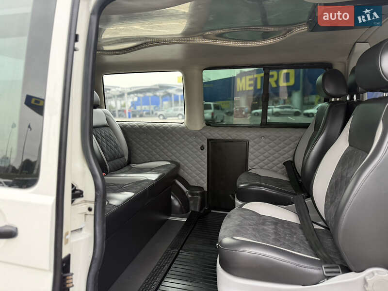 Минивэн Volkswagen Transporter 2004 в Виннице