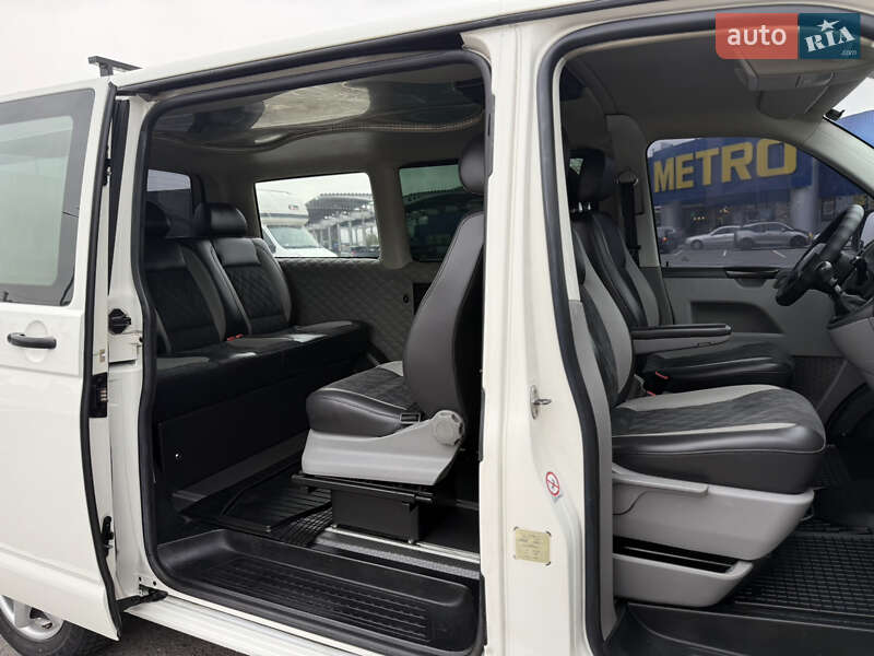 Минивэн Volkswagen Transporter 2004 в Виннице