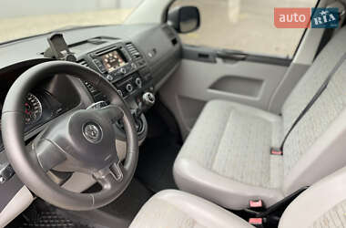 Минивэн Volkswagen Transporter 2009 в 