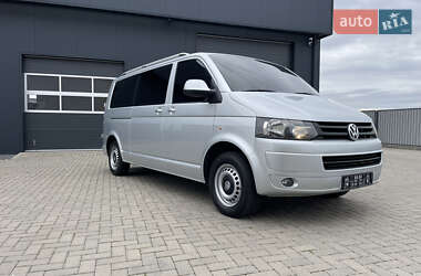 Минивэн Volkswagen Transporter 2009 в 