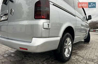 Минивэн Volkswagen Transporter 2004 в 