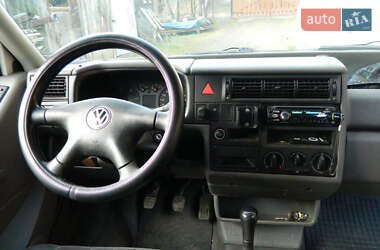Минивэн Volkswagen Transporter 2000 в 