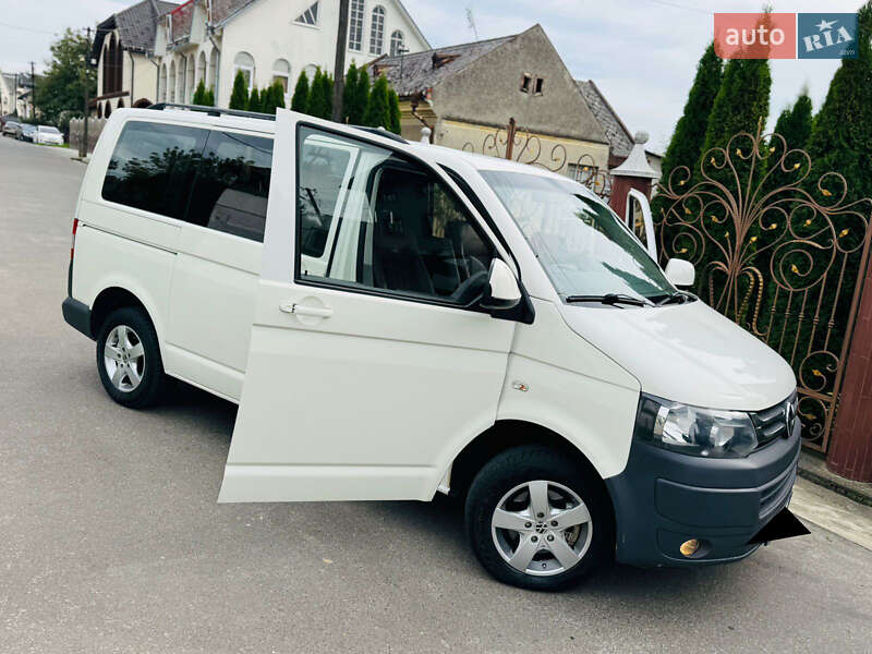 Минивэн Volkswagen Transporter 2010 в Солотвине