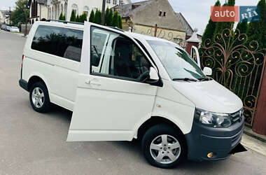 Минивэн Volkswagen Transporter 2010 в 