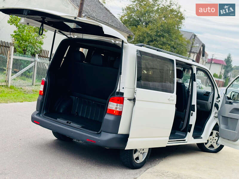 Минивэн Volkswagen Transporter 2010 в Солотвине