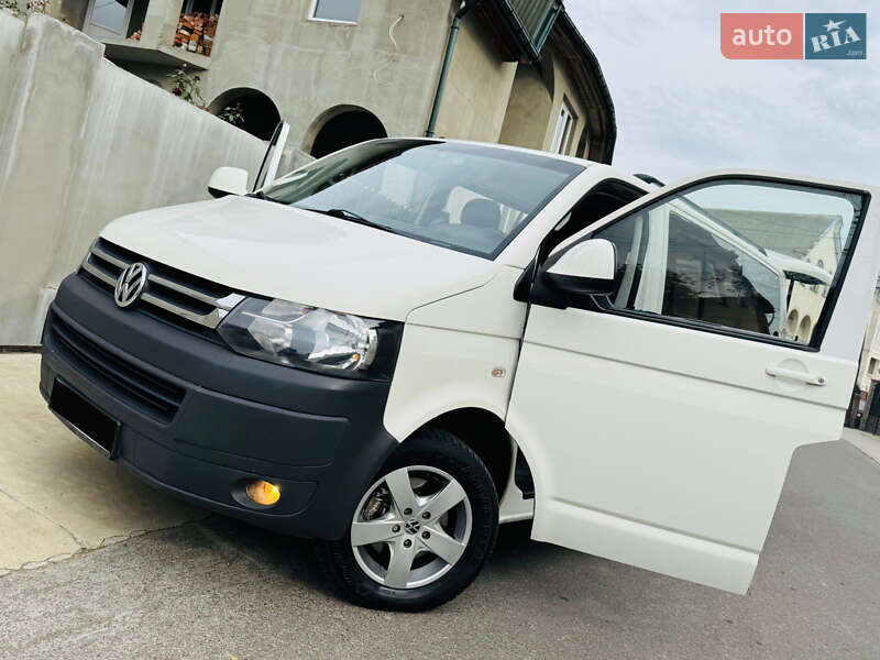 Минивэн Volkswagen Transporter 2010 в Солотвине