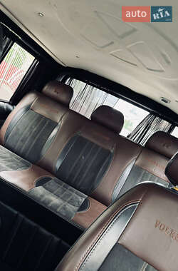 Минивэн Volkswagen Transporter 2010 в 