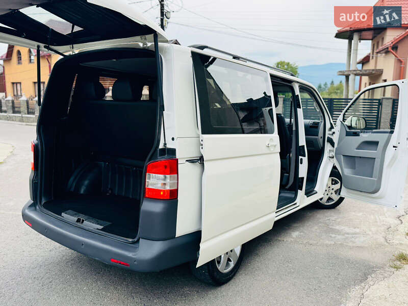 Минивэн Volkswagen Transporter 2010 в Солотвине