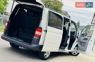 Минивэн Volkswagen Transporter 2010 в 