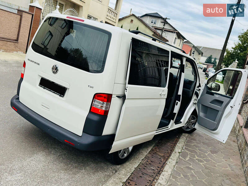 Минивэн Volkswagen Transporter 2010 в Солотвине