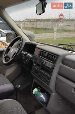 Минивэн Volkswagen Transporter 2000 в 