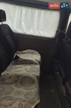 Минивэн Volkswagen Transporter 2000 в 