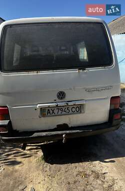 Минивэн Volkswagen Transporter 1996 в Валках