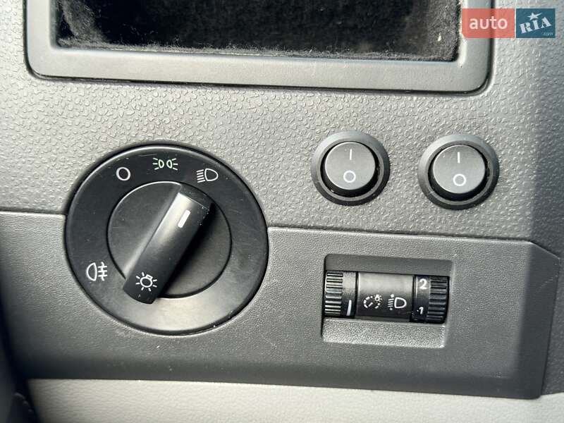 Микроавтобус грузовой (до 3,5т) Volkswagen Transporter 2014 в Харькове