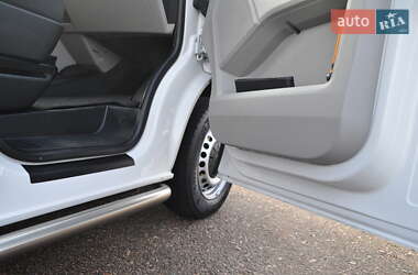 Грузовой фургон Volkswagen Transporter 2018 в 