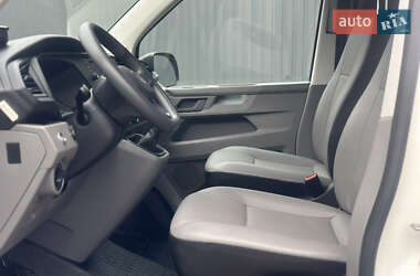 Грузовой фургон Volkswagen Transporter 2023 в 