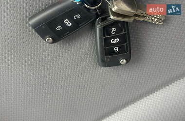 Грузовой фургон Volkswagen Transporter 2023 в 