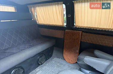 Минивэн Volkswagen Transporter 2011 в 