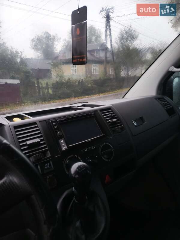 Мінівен Volkswagen Transporter 2006 в Білі Ослави